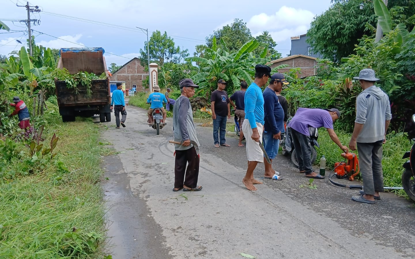 Pemerintah Desa Salajangki Melaksanakan Sabtu Bersih, Konsisten Dukung Gowa Annangkasi